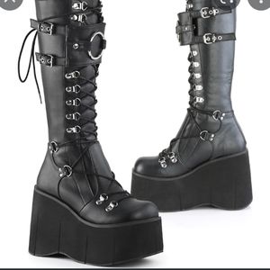 Demonia knee high kera 200 boots
